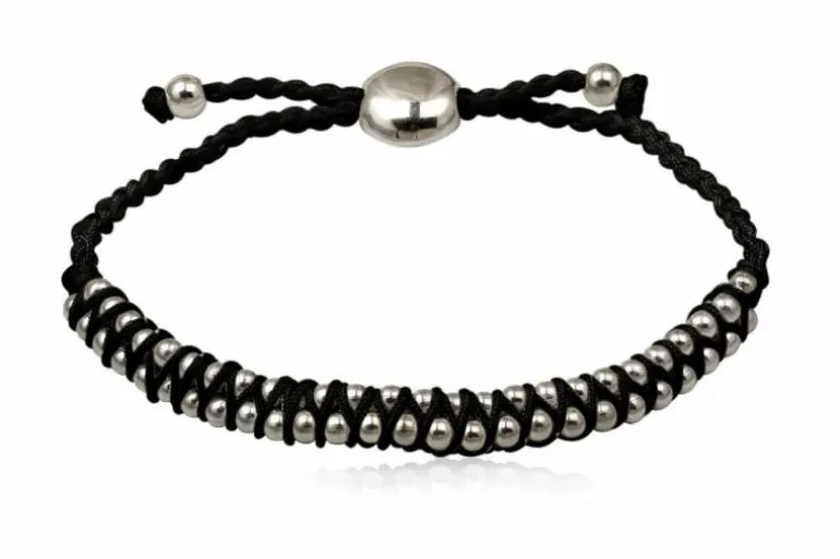 Armbånd med faldskærmssnor og stålkugler