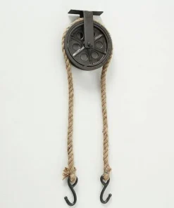 Coat hanger - hjul i jern med reb og kroge