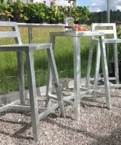 Galvaniseret cafebord med 2stk galvaniserede barstole / Cafesæt