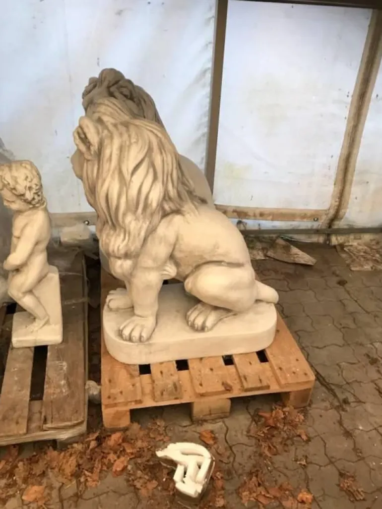 Hvide haveløver i beton - 95cm - 225kg/stk - Sætpris