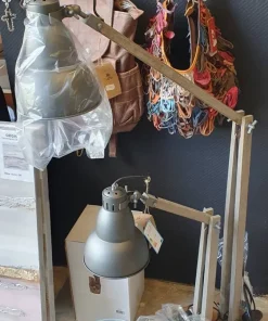 Rustik bordlampe i træ