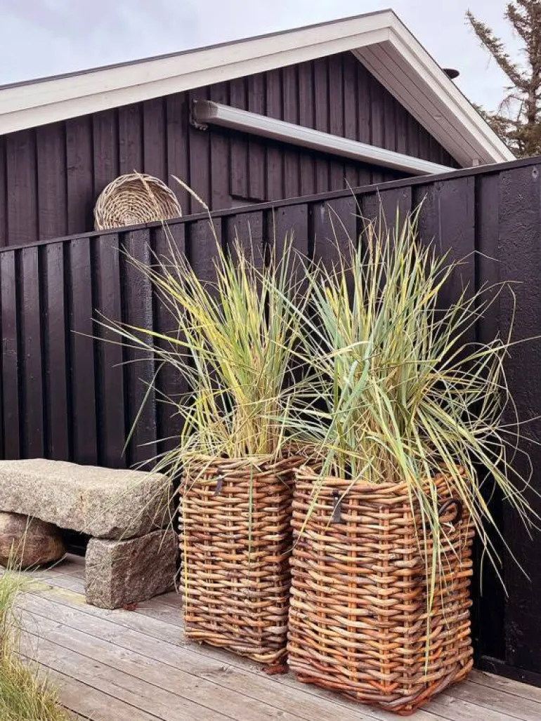 Store firkantede flettede rattan kurve / krukker - M/U Hjul