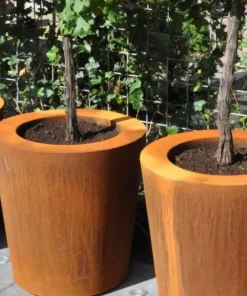 Store koniske krukker i rust - Ø.100cm + Ø.120cm
