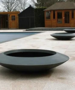 Store lave UFO krukker i glasfiber / polyester - Ø.120cm + Ø.200cm