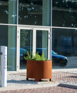 Store Runde Corten Stål Krukker med fødder