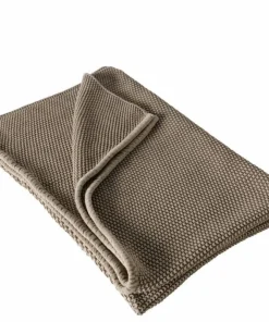 Strikket tæppe / plaid i flot sandbrun - L.180xB.130cm